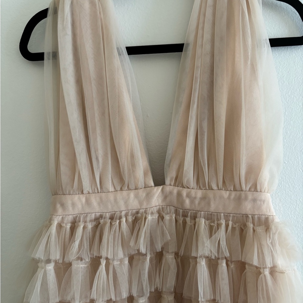 Women's Blush Ruffle Maxi Dress - Elegant V-Neck Tiered Gown - Picture 4 of 9